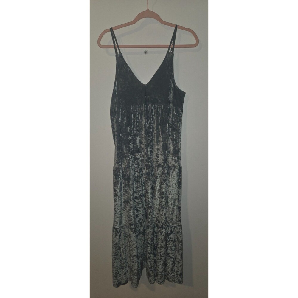 Aerie Womens Sz M Crushed Velvet Tiered Maxi Dress Green Fairycore Flowy Summer